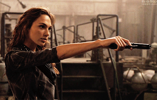 Gal Gadot - Nữ thần gi&aacute;ng trần của đỉnh Olympus - Ảnh 7.