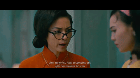 Chia sẻ bí quyết tự lý giải 10 tình huống vô lý khi xem Cô Ba Sài Gòn - Ảnh 4. Chia sẻ bí quyết tự lý giải 10 tình huống vô lý khi xem Cô Ba Sài Gòn - Ảnh 4.