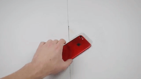 Tưới xăng rồi đốt iPhone 7 ĐỎ RỰC và cái kết bất ngờ - Ảnh 5.