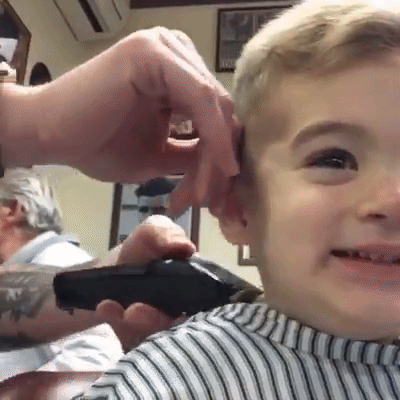 Loạt biểu cảm siêu đáng yêu của cậu bé khi cắt tóc khiến cả thế giới tan chảy - Ảnh 5.