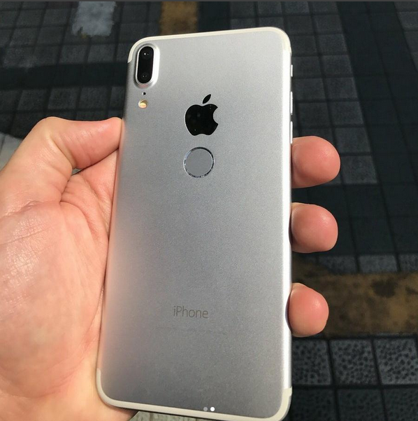 Vào ngay để xem dung nhan iPhone 8 đã lộ diện không thể rõ nét hơn - Ảnh 2.