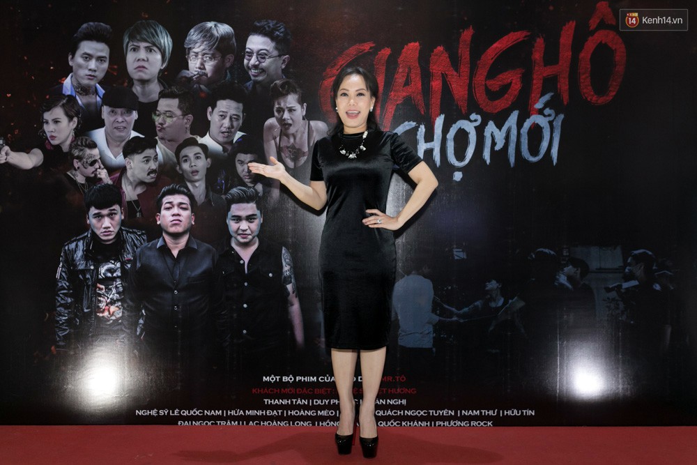 Con trai Lê Giang và Duy Phương đến chúc mừng Việt Hương trở thành giang hồ chợ mới sau khi vụ ồn ào gia đình tạm lắng xuống - Ảnh 3. Con trai Lê Giang và Duy Phương đến chúc mừng Việt Hương trở thành giang hồ chợ mới sau khi vụ ồn ào gia đình tạm lắng xuống - Ảnh 3.