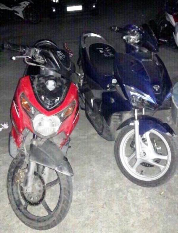Bắt 2 người nước ngoài dùng roi điện cướp xe ga của tài xế GrabBike ở Sài Gòn - Ảnh 2.