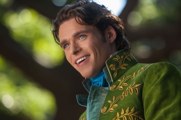 Kịch bản của Prince Charming sẽ được chấp b&uacute;t bởi bi&ecirc;n kịch của Beauty and the Beast - Ảnh 3.