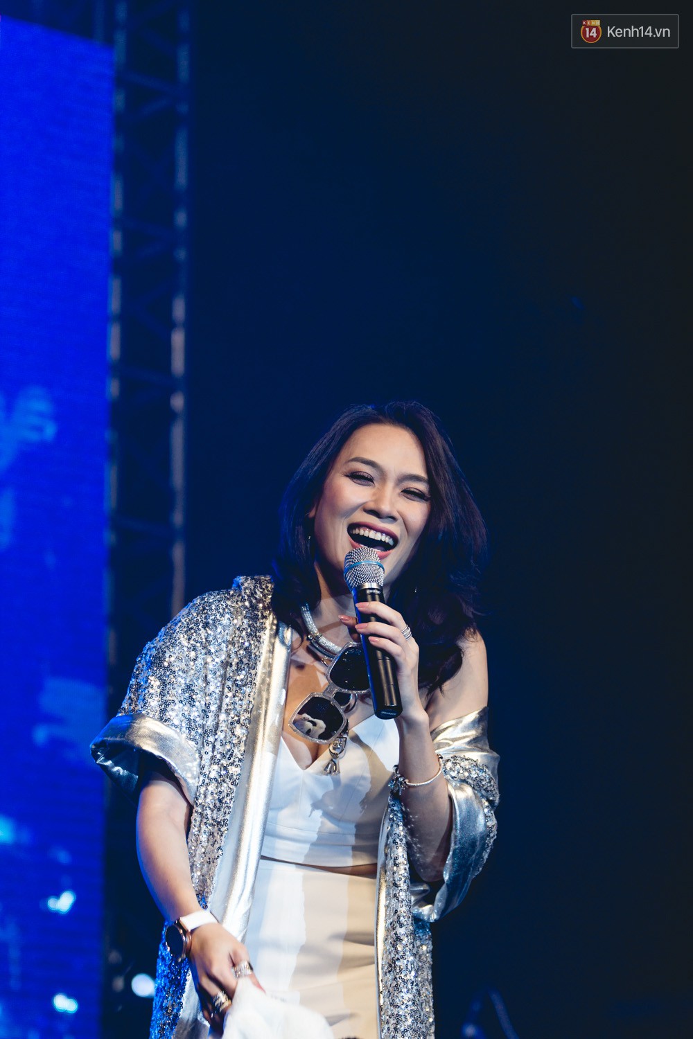 Chị Tâm 9 cần gì màu mè, cứ mặc đồ trắng thôi là xinh ngút ngàn rồi! - Ảnh 5. Chị Tâm 9 cần gì màu mè, cứ mặc đồ trắng thôi là xinh ngút ngàn rồi! - Ảnh 5.