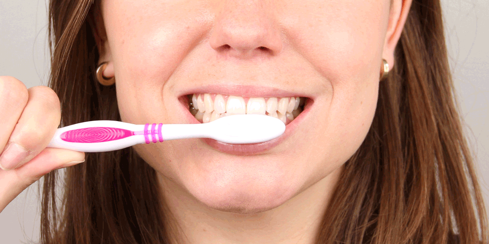 90% chúng ta mắc lỗi này khi đánh răng và đây là cách sửa sai - Ảnh 1.