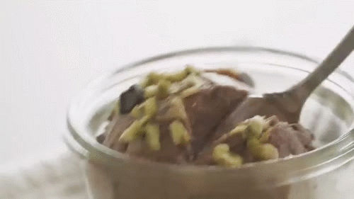 L&agrave;m kem chocolate trong nh&aacute;y mắt chỉ với 2 nguy&ecirc;n liệu - Ảnh 1.