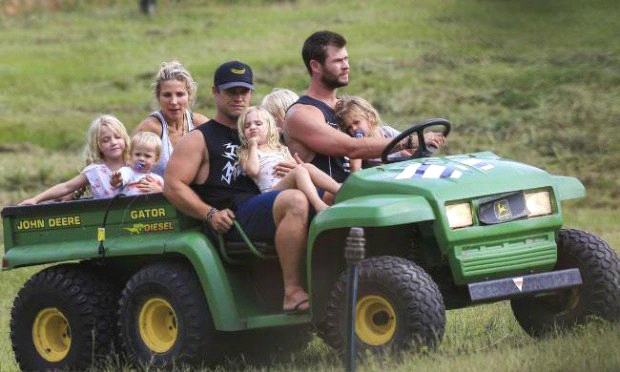 En medio del caos del mundo del espectáculo, la feliz familia de Thor y su esposa es como un admirable oasis de paz - Foto 10.