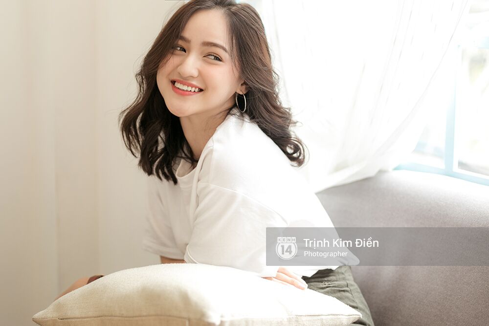4 hot girl Việt sở hữu nụ cười đẹp tự nhiên không thể rời mắt - Ảnh 13. 4 hot girl Việt sở hữu nụ cười đẹp tự nhiên không thể rời mắt - Ảnh 13.