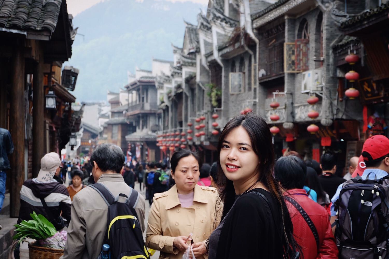 Nữ giảng viên tương lai của ĐH Xây dựng: Xinh đẹp, giỏi piano và tự tin khi dự thi Hoa hậu hoàn vũ - Ảnh 6.