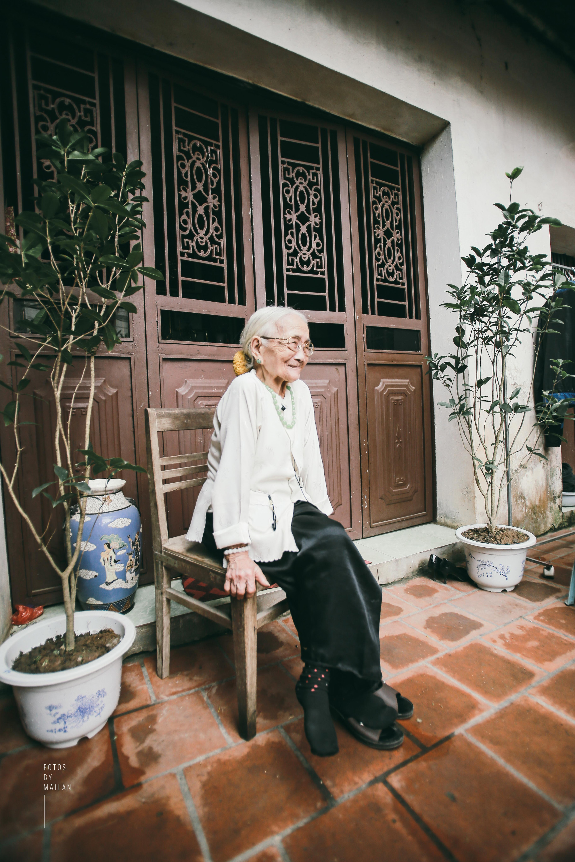 Bài học tình yêu từ cụ bà 94 tuổi, chờ chồng 52 năm mà vẫn mỉm cười khi chồng trở về với người vợ mới - Ảnh 6.