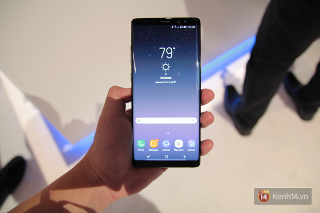 Trên tay nhanh bom tấn Galaxy Note8 vừa ra mắt tại Mỹ: Sao đẹp quá Samsung ơi! - Ảnh 1.