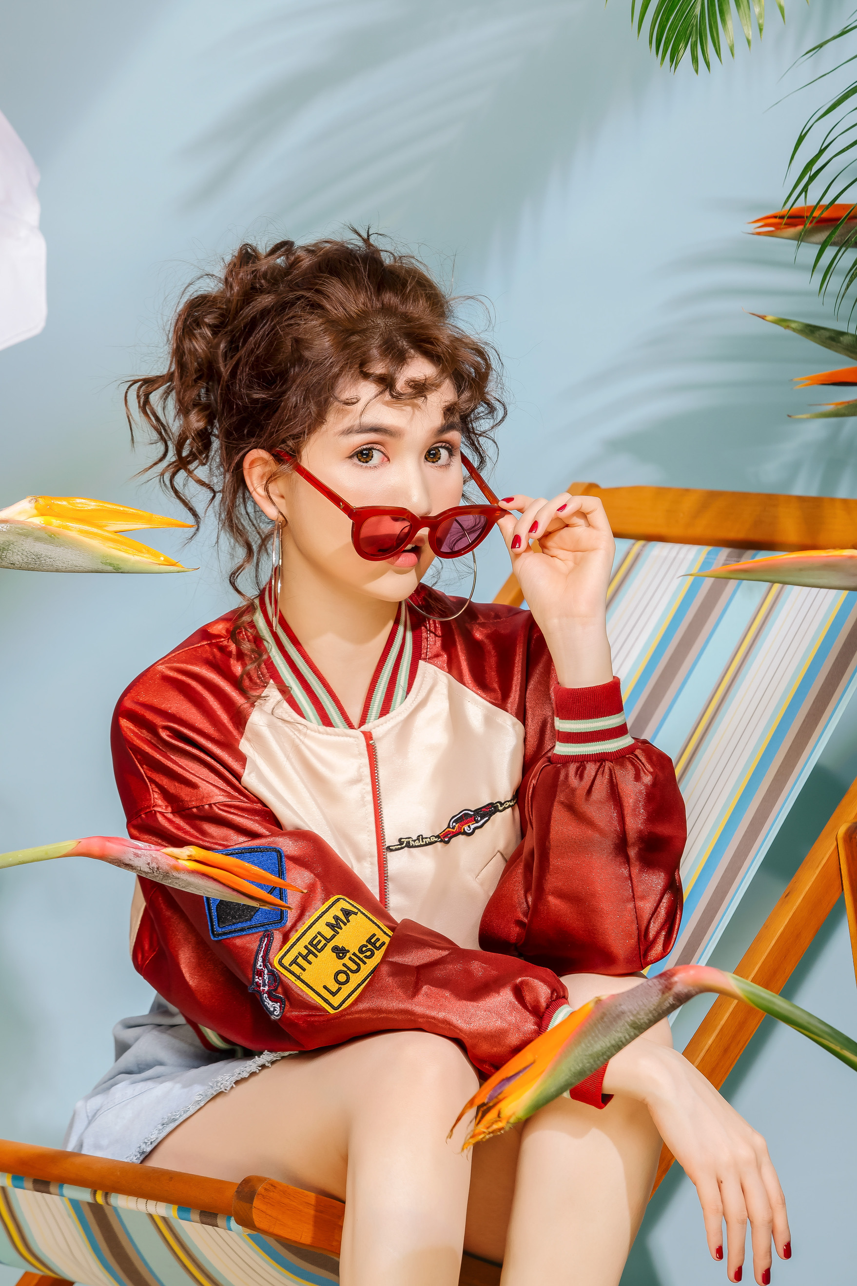 Đổi gi&oacute; với t&oacute;c b&agrave; c&ocirc; H&agrave;n Quốc xoăn t&iacute;t, Ngọc Trinh vẫn kh&ocirc;ng c&oacute; dấu hiệu gi&agrave; đi - Ảnh 2.