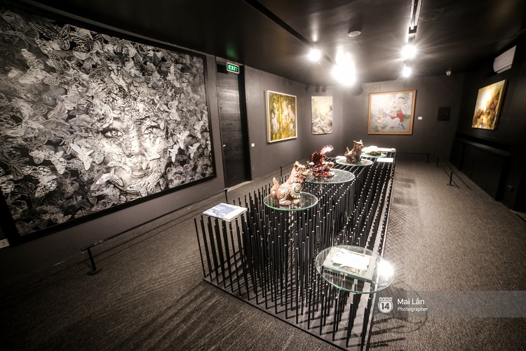 Nhà sách 4 tầng vừa có triển lãm, vừa có cà phê, lại đầy góc chụp ảnh sống ảo đang làm giới trẻ Hà Nội mê mệt - Ảnh 7. Nhà sách 4 tầng vừa có triển lãm, vừa có cà phê, lại đầy góc chụp ảnh sống ảo đang làm giới trẻ Hà Nội mê mệt - Ảnh 7.