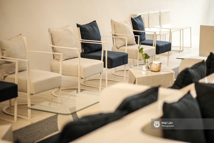 Nhà sách 4 tầng vừa có triển lãm, vừa có cà phê, lại đầy góc chụp ảnh sống ảo đang làm giới trẻ Hà Nội mê mệt - Ảnh 14. Nhà sách 4 tầng vừa có triển lãm, vừa có cà phê, lại đầy góc chụp ảnh sống ảo đang làm giới trẻ Hà Nội mê mệt - Ảnh 14.