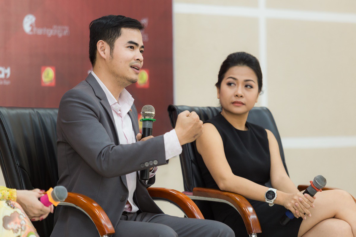 Buổi giao lưu của top 45 Hoa khôi Sinh viên Việt Nam 2017 với các doanh nhân thành đạt - Ảnh 2. Buổi giao lưu của top 45 Hoa khôi Sinh viên Việt Nam 2017 với các doanh nhân thành đạt - Ảnh 2.