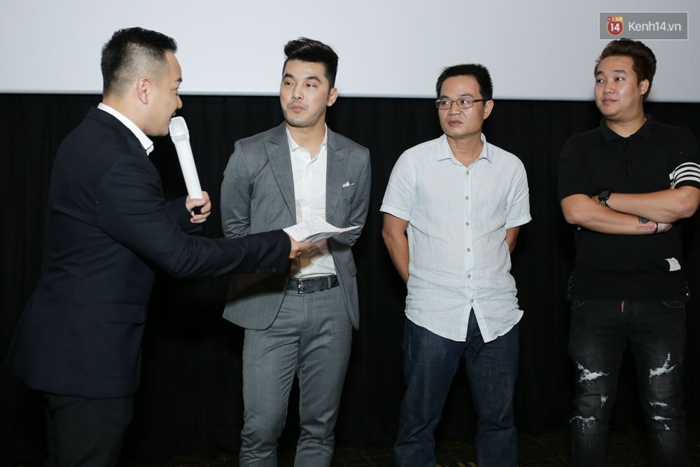 Ra mắt MV cover Người Ta Nói sau 14 năm, Ưng Hoàng Phúc từng lo sẽ bị nói là ăn theo sự hồi sinh của bài hát - Ảnh 8. Ra mắt MV cover Người Ta Nói sau 14 năm, Ưng Hoàng Phúc từng lo sẽ bị nói là ăn theo sự hồi sinh của bài hát - Ảnh 8.