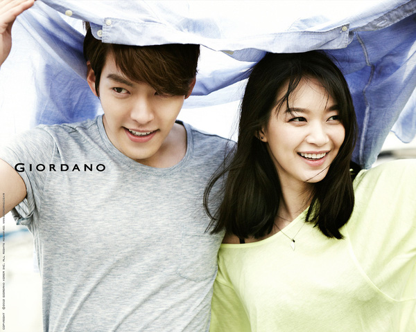 Fan quốc tế bắt gặp Kim Woo Bin v&agrave; Shin Min Ah hẹn h&ograve; giản dị trong nh&agrave; h&agrave;ng - Ảnh 3.