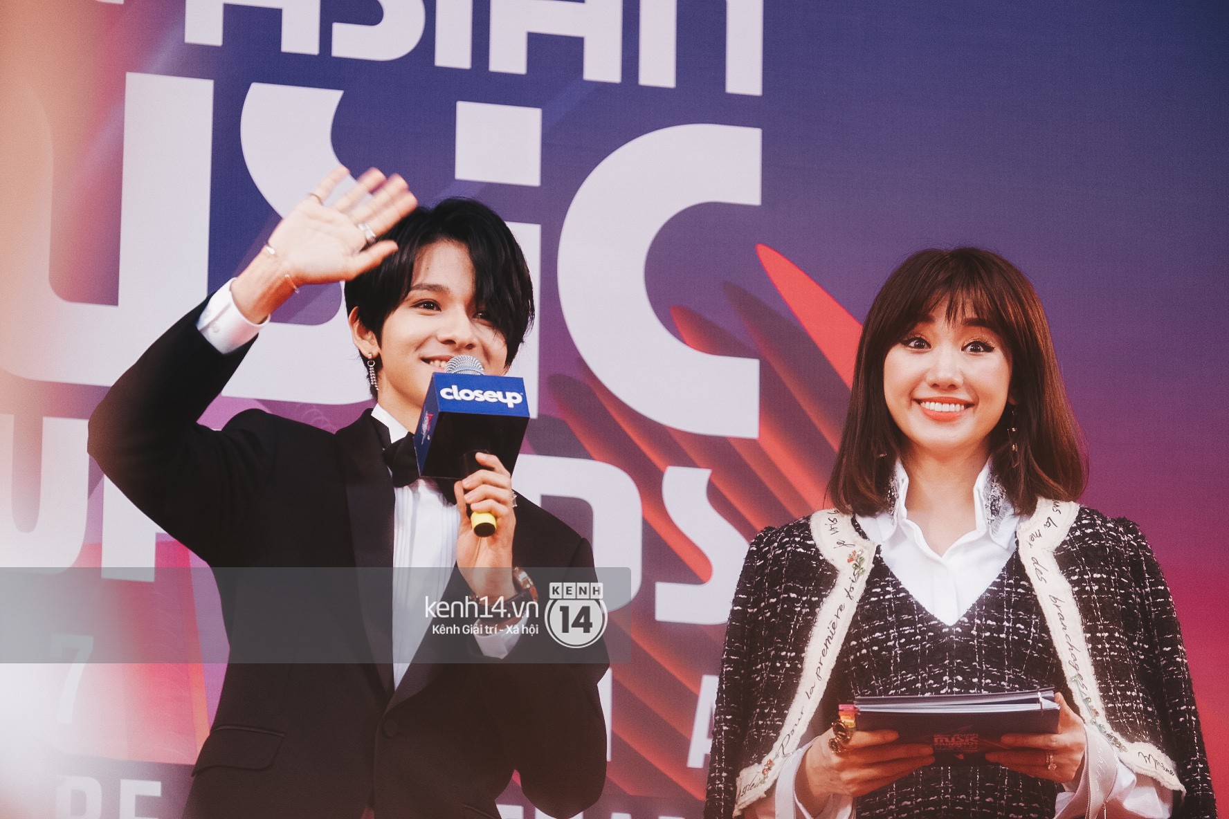 Loạt ảnh đẹp độc quyền tại MAMA 2017: Dàn mỹ nam Hàn khuynh đảo cả thảm đỏ với vẻ lung linh như nam thần - Ảnh 18.