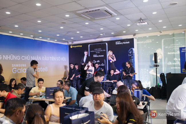 Samsung Galaxy Note8 phá kỷ lục đặt trước tại Việt Nam, 63% người dùng chọn màu Đen - Ảnh 5.