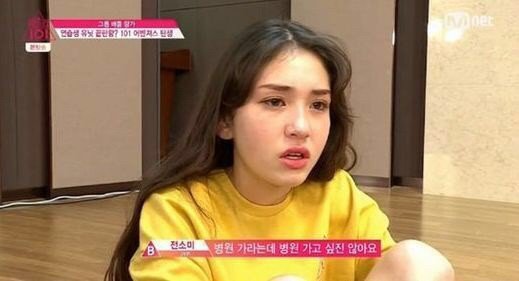 C&ocirc; g&aacute;i người Đức khiến cư d&acirc;n mạng sửng sốt v&igrave; qu&aacute; giống Jeon So Mi - Ảnh 2.