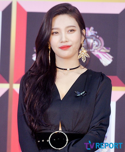 Thảm đỏ KBS Gayo Daejun: Gương mặt đẹp trai nhất thế giới thi diễn sâu bên EXO, Wanna One, Joy và Umji đọ sắc nữ thần - Ảnh 30.