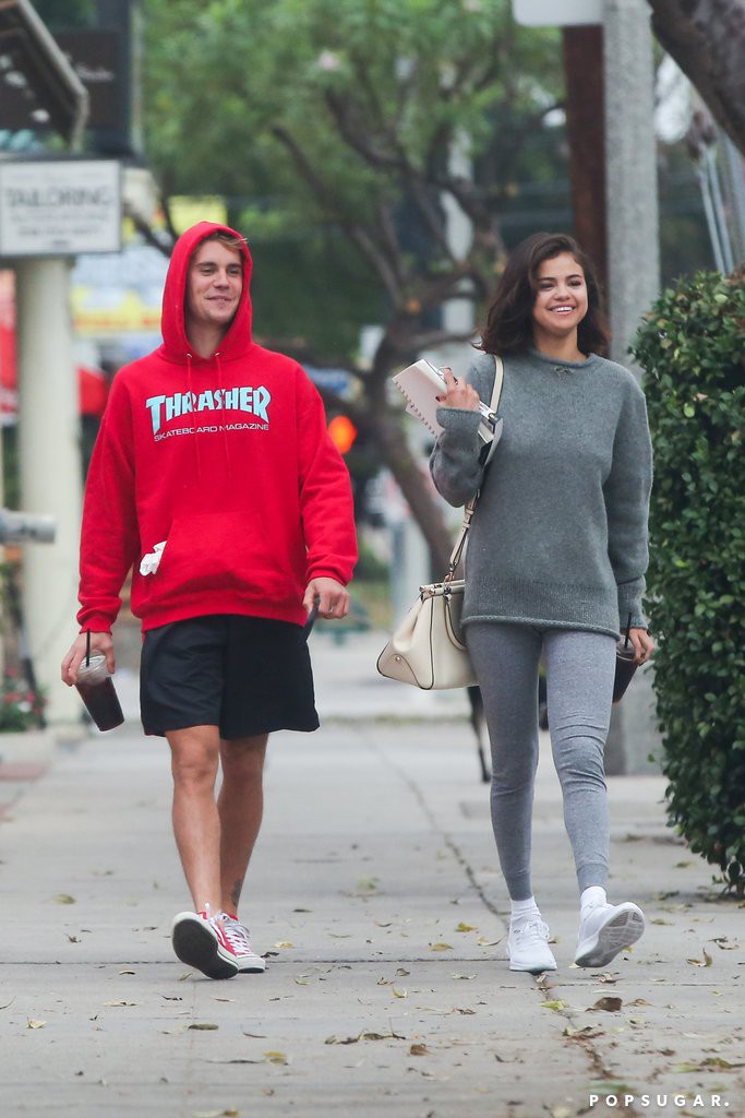 Selena Gomez nôn nao muốn làm đám cưới với Justin Bieber vì đã mang thai? - Ảnh 2. Selena Gomez nôn nao muốn làm đám cưới với Justin Bieber vì đã mang thai? - Ảnh 2.