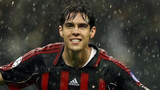 AC Milan vẫn c&oacute; sức h&uacute;t rất lớn với những cầu thủ điển trai - Ảnh 2.