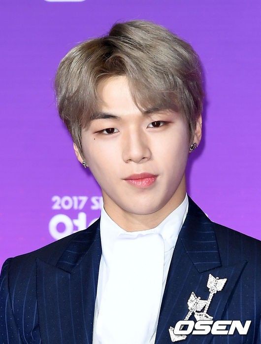 kangdaniel2-1514648542158.jpg