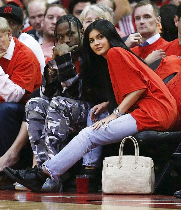 Kylie Jenner đã mang thai ở tuổi 20 và đây chính là bố của em bé - Ảnh 1.