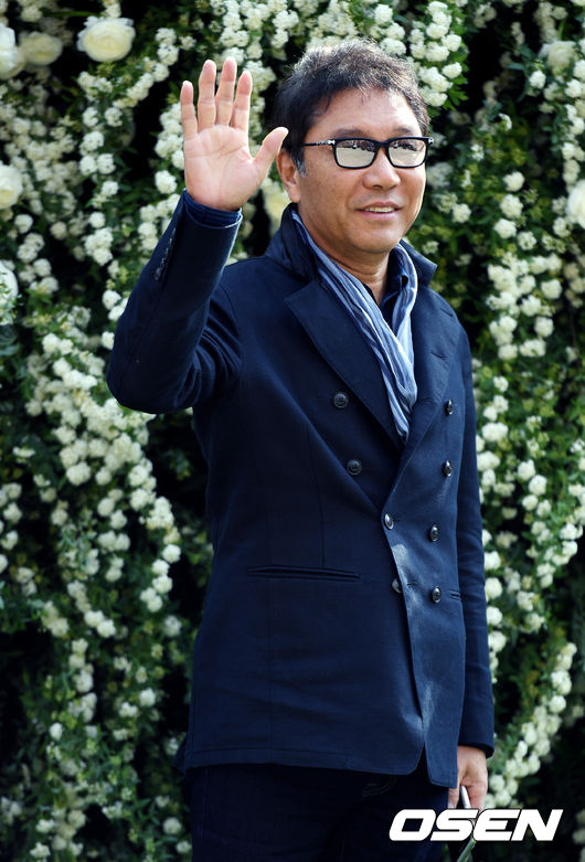 Hôn lễ đẹp nhất xứ Hàn: S.E.S tái hợp, chủ tịch SM Lee Soo Man cùng dàn sao khủng xuất hiện - Ảnh 20.