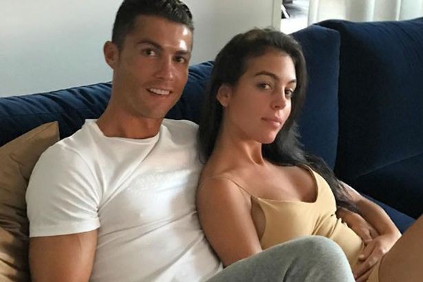 Sau khi quan hệ, Ronaldo tặng tôi một chiếc mũ, khám phá căn hộ của anh ấy và 300 euro tiền taxi - Ảnh 4.