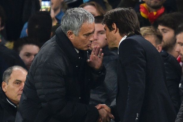 Mourinho mỉa mai Conte: Thế đá phòng ngự bây giờ là nghệ thuật à - Ảnh 1.