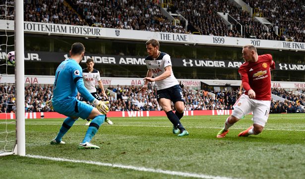 Man Utd không cần những bàn thắng khi có khi không của Rooney - Ảnh 2.