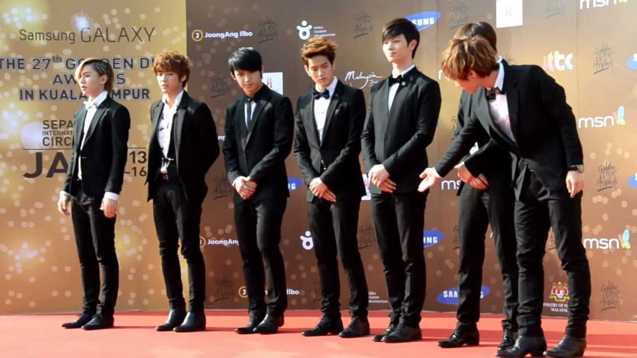 Nghịch lí trong Kpop: Em út bé bỏng gì đâu, cứ phải khổng lồ nhất nhóm mới chịu! - Ảnh 18. Nghịch lí trong Kpop: Em út bé bỏng gì đâu, cứ phải khổng lồ nhất nhóm mới chịu! - Ảnh 18.