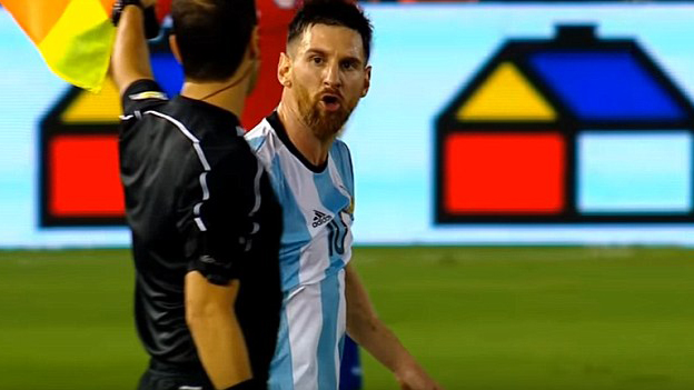Messi thừa nhận có chửi tục - Ảnh 1.