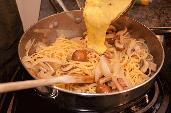 Nhân ngày Quốc tế mỳ Ý: 10 khoảnh khắc chắc chắn sẽ khiến bạn tan chảy - Ảnh 5.