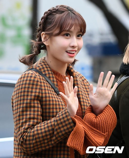 momo-1510932074599.jpg