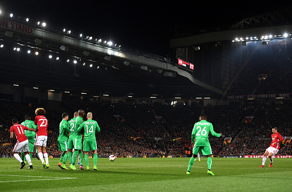 Ibrahimovic lập hat-trick, Man Utd  thắng tưng bừng tại Europa League - Ảnh 7.