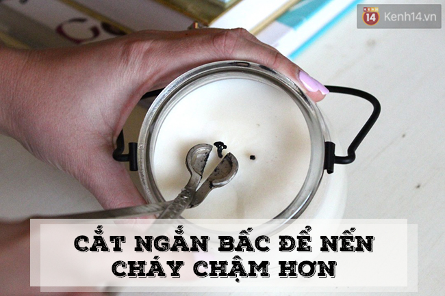 Hãy làm thế này trước khi thắp nến, nó sẽ cháy chậm hơn và kéo dài gấp đôi thời gian sáng đấy! - Ảnh 3.