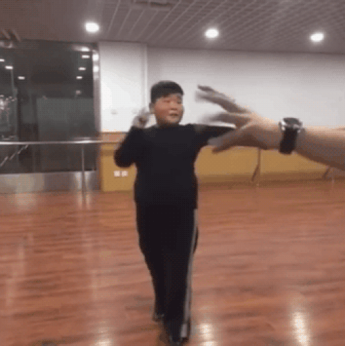 Dancer em chã với khuôn mặt biểu cảm hài hước - Ảnh 5. Dancer em chã với khuôn mặt biểu cảm hài hước - Ảnh 5.