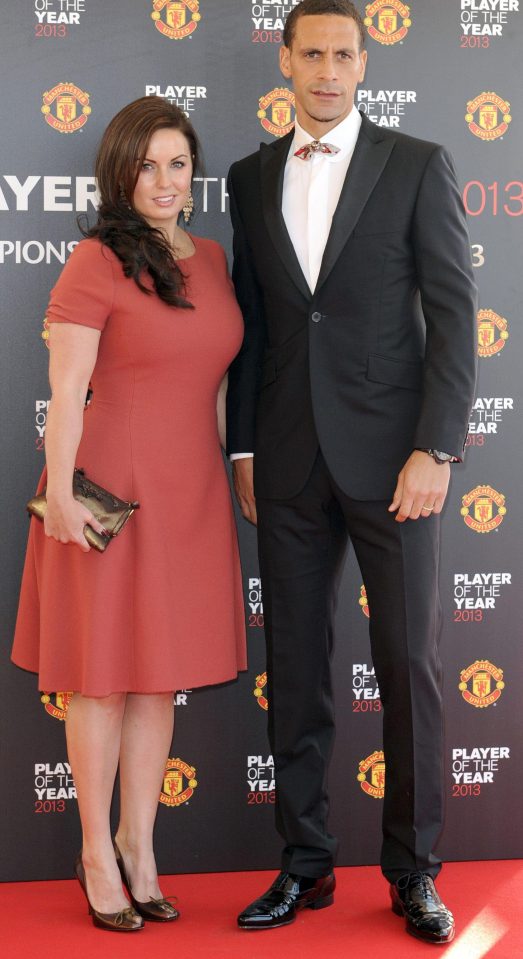 Hai năm sau ngày vợ mất, mẹ Rio Ferdinand cũng vừa mới qua đời - Ảnh 3.