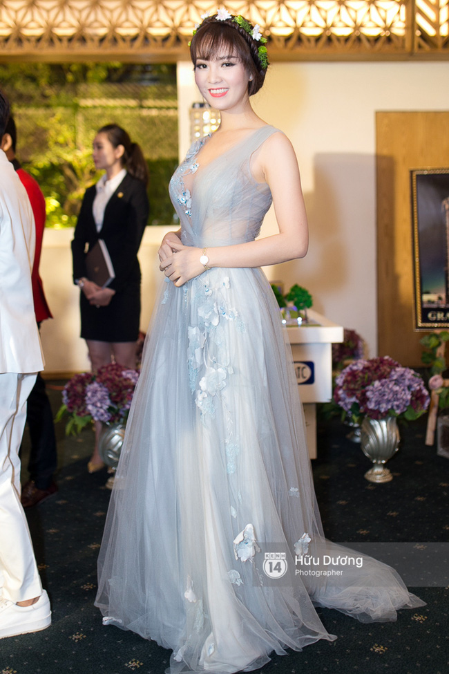 Trước khi thiết kế váy cho tân HHHV, Hoàng Hải vốn đã là NTK của mọi Hoa hậu Việt - Ảnh 21.