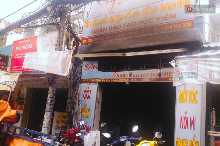 Tài xế lái xe tải tông sập cửa nhà đang cháy để cứu người ở Sài Gòn: “Tôi nghĩ chỉ còn cách đó mới phá được cửa” - Ảnh 1. Tài xế lái xe tải tông sập cửa nhà đang cháy để cứu người ở Sài Gòn: “Tôi nghĩ chỉ còn cách đó mới phá được cửa” - Ảnh 1.