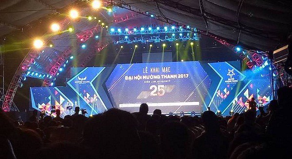 Nghệ An: Công an huyện Diễn Châu vào cuộc, xác minh việc Mường Thanh bắn pháo hoa sáng rực trời - Ảnh 2.