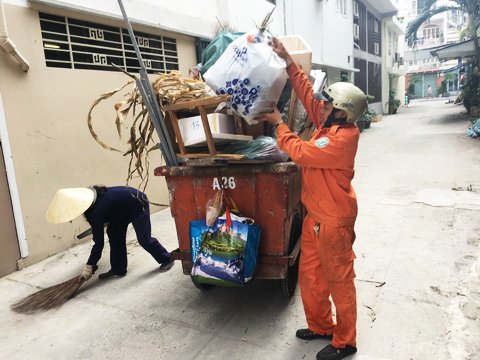 Ngày mồng một Tết của những người quên giao thừa - Ảnh 1.