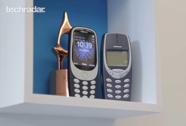 Nokia 3310 bản hồi sinh và Nokia 3310 gốc: Sau 17 năm, mọi thứ đã thay đổi như thế nào? - Ảnh 1.
