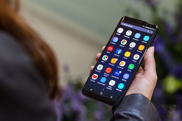 Cận cảnh Samsung Galaxy S8 và S8+: Đẹp quá Samsung ơi! - Ảnh 2.