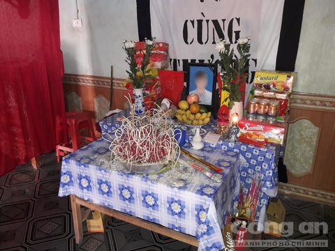 Xót xa hoàn cảnh gia đình nữ sinh tử vong do tai nạn đường sắt - Ảnh 2.