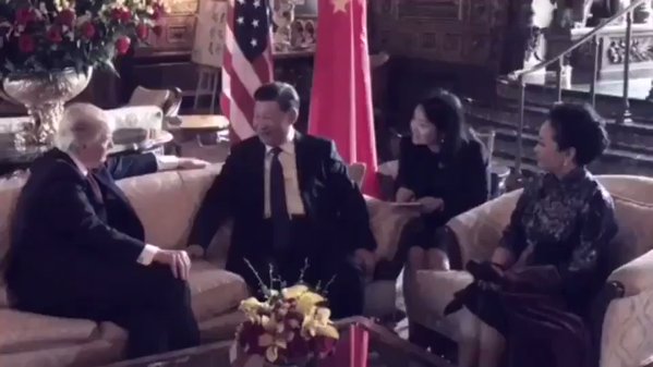 Video ch&aacute;u ngoại Tổng thống Trump h&aacute;t tiếng Trung tặng vợ chồng Chủ tịch Tập Cận B&igrave;nh được chia sẻ r&agrave;o r&agrave;o tr&ecirc;n mạng - Ảnh 2.